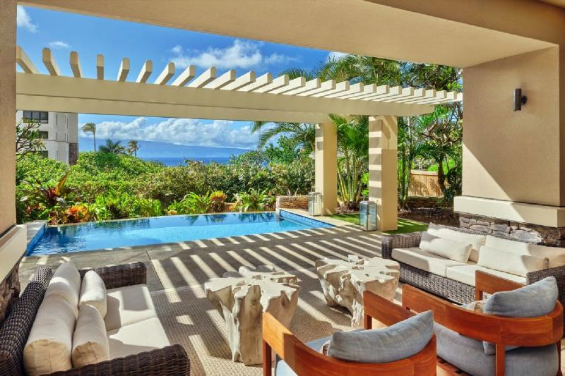 3 Bedroom Garden View Wailohia Pool Residence