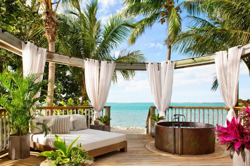 Island Romance Suite
