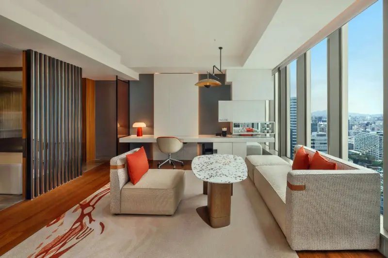 Cool Corner  Room
