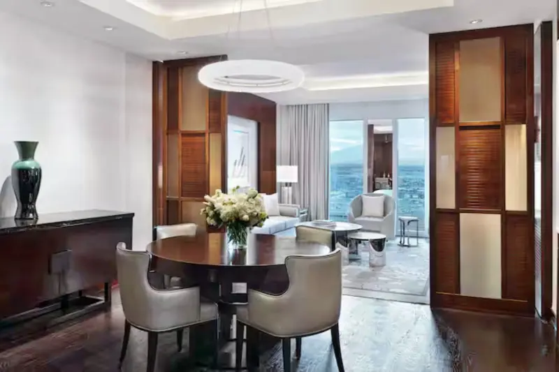 Astoria Suite