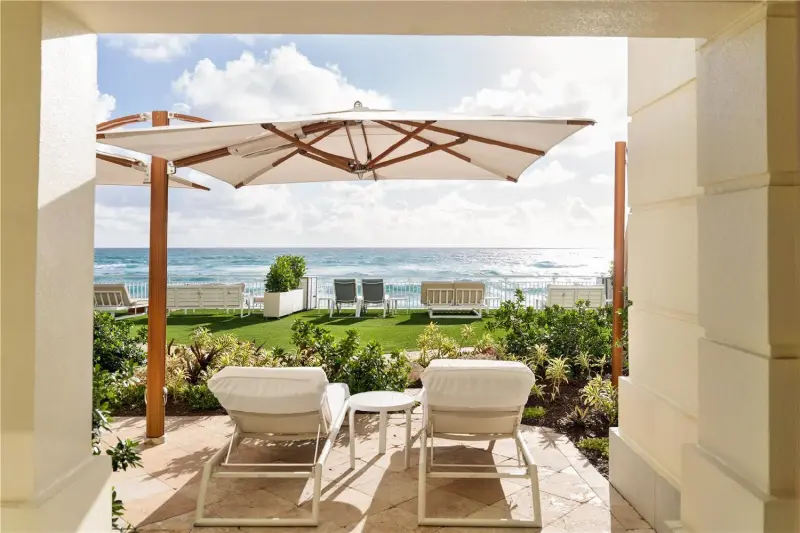 Ocean Front Lanai Terrace Suite