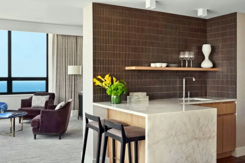 Skyline Suite