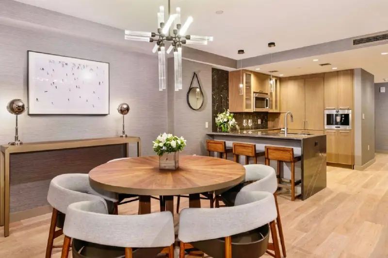 3 Bedroom Pinnacle Penthouse Residence