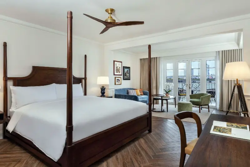 Magnifique Oceanfront Room