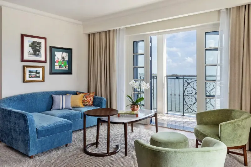 Junior Oceanfront Suite