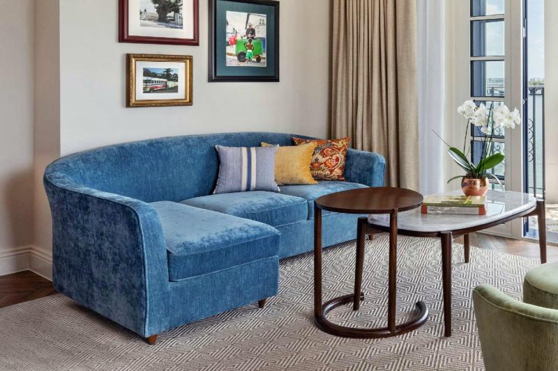 Junior Oceanfront Suite