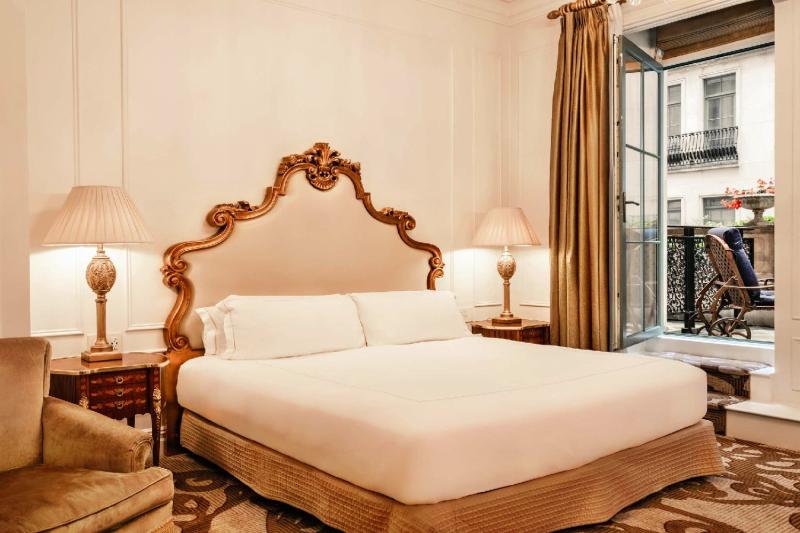 Terrace Courtyard View Room 