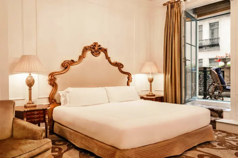 Terrace Courtyard View Room 