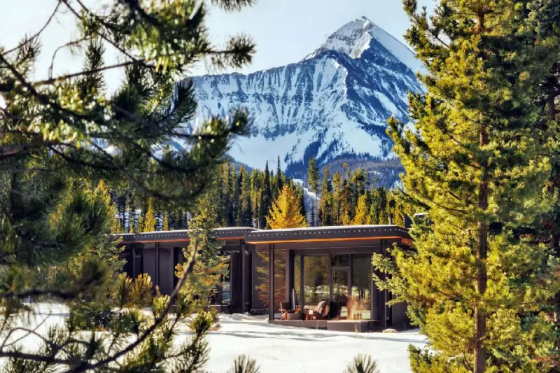 Alpine Cabin 