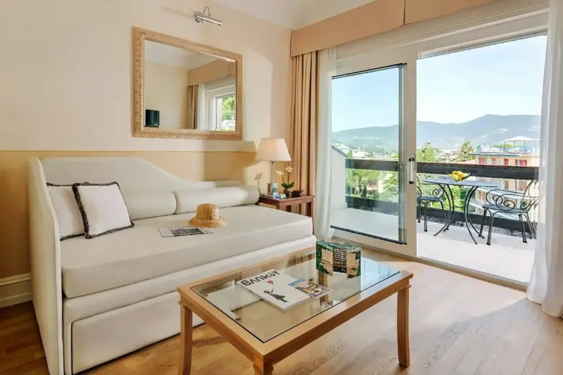 Executive Sea View Suite