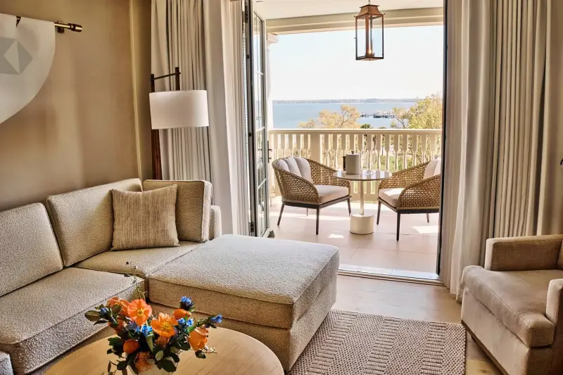 1 Bedroom Water View Suite