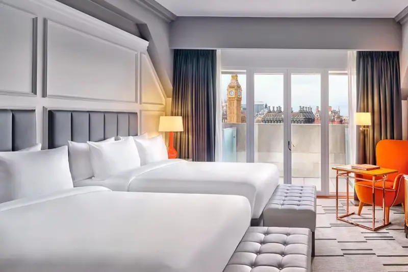 River Thames View Family Room