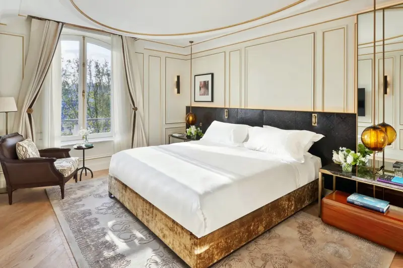 2 Bedroom Turret Suite
