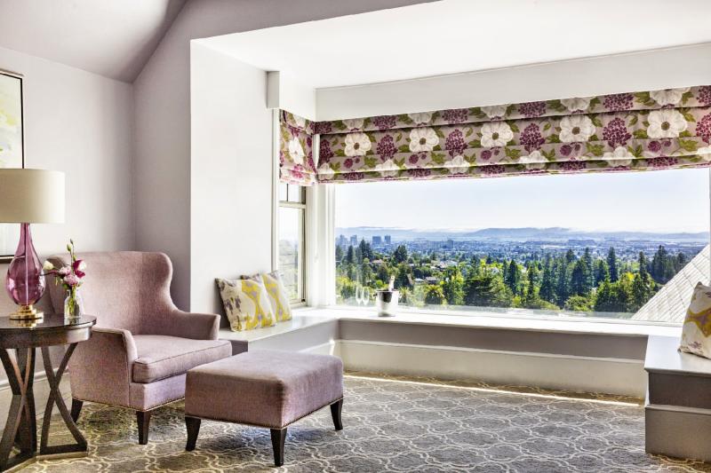 Bay View Suite
