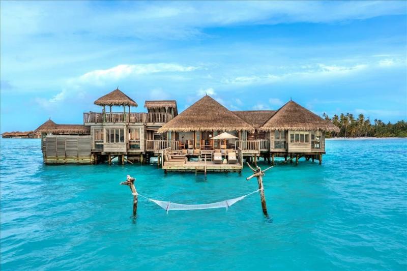 Crusoe Island View Residence
