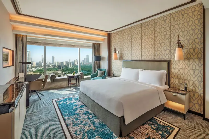 Racecourse View Room