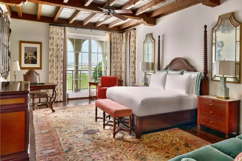 Cloister Main Building River View Room 