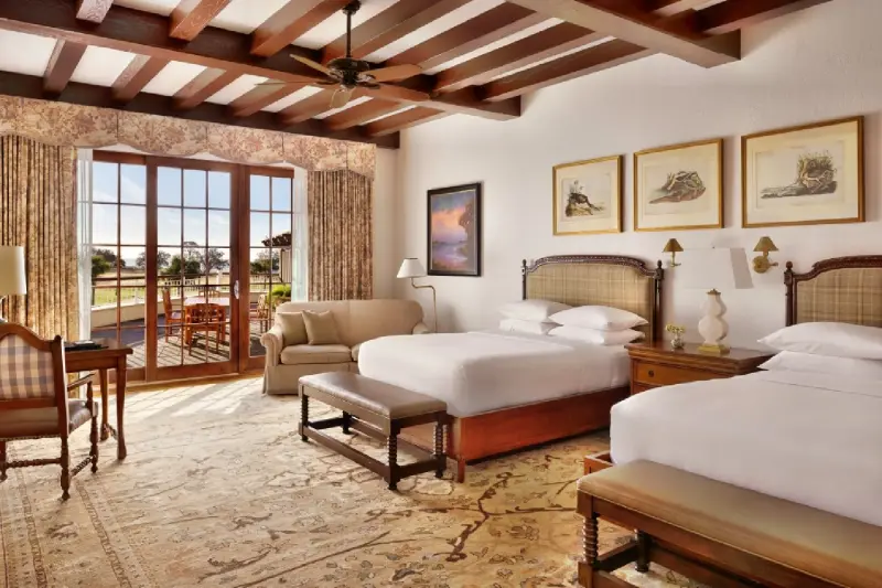 Lodge Deluxe Golf View Room