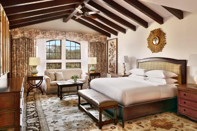 Lodge Standard Courtyard View Room
