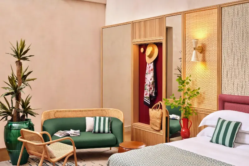 Deluxe Private Garden Room