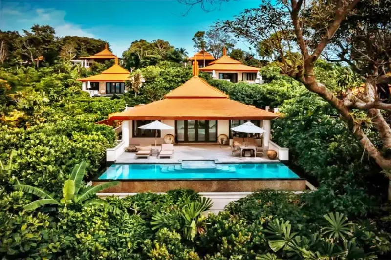 Oceanfront Pool Villa