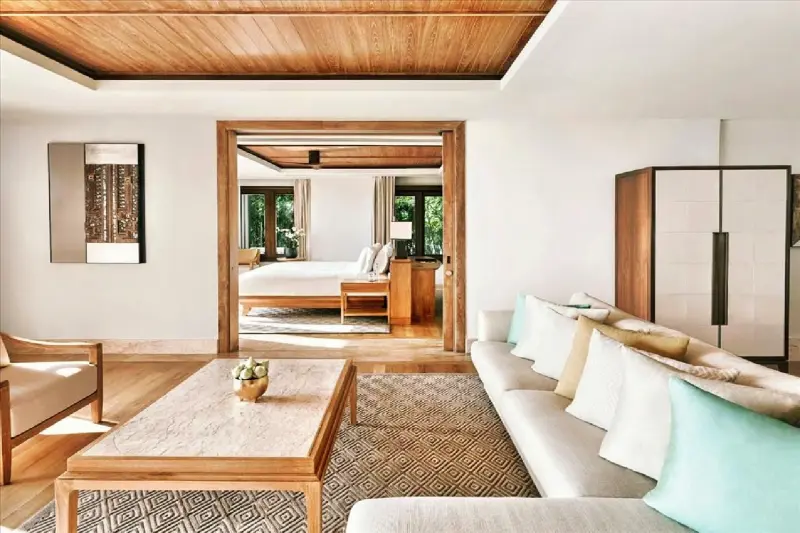 Signature Ocean View Pool Suite