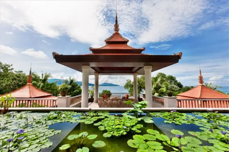 4 Bedroom Oceanfront Residence No 25 