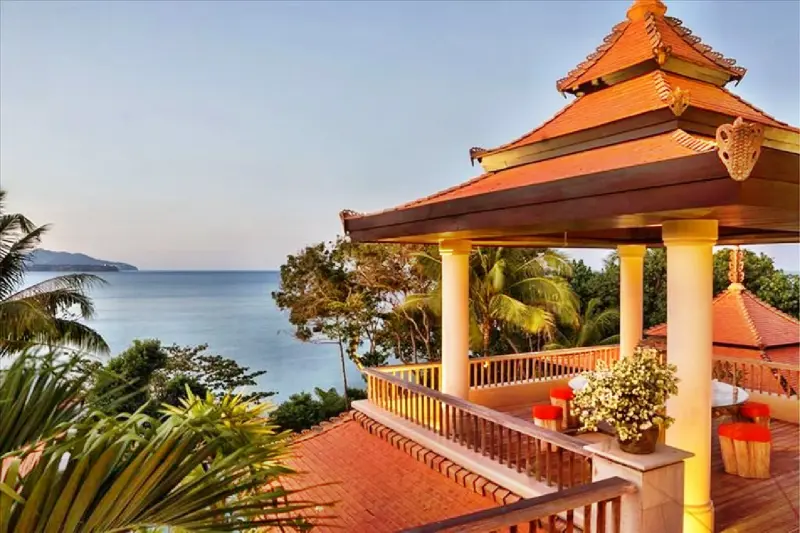 4 Bedroom Oceanfront Residence No 25 