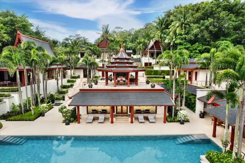 5 Bedroom Oceanfront Residence No 4