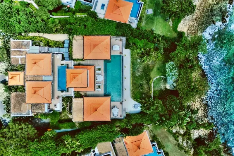 6 Bedroom Oceanfront Residence No 29 