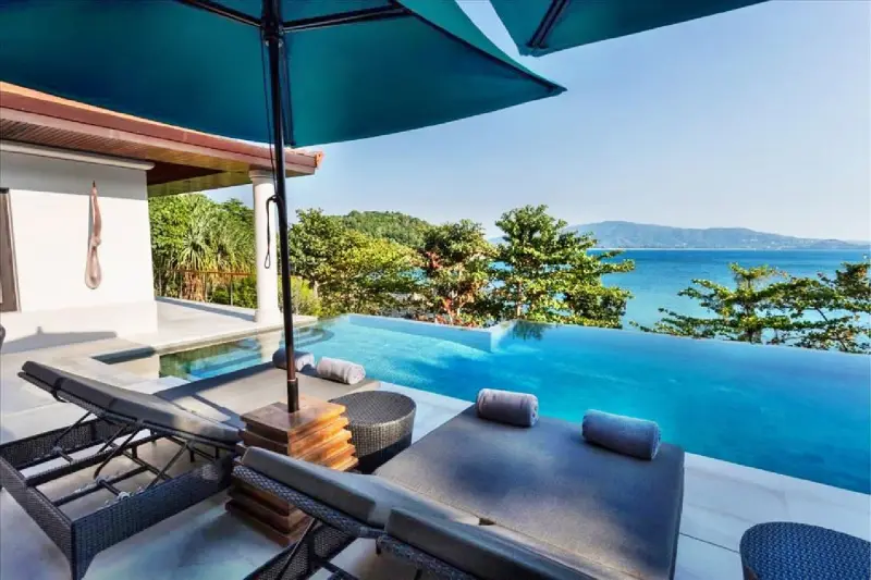 6 Bedroom Oceanfront Residence No 30 