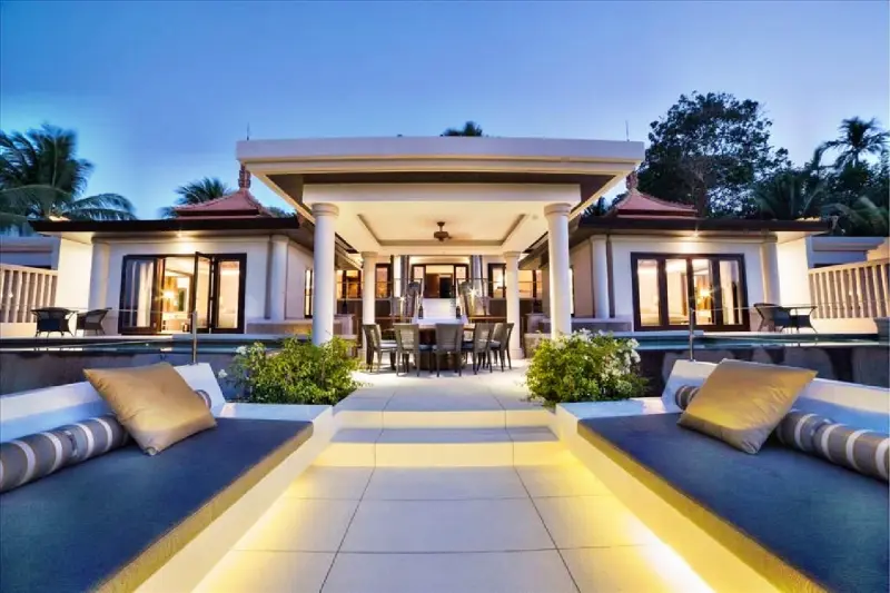 6 Bedroom Oceanfront Residence No 30 