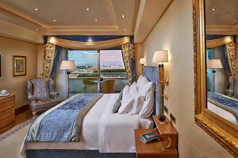 2 Bedroom Corner Rome View Suite