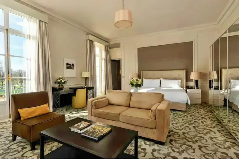 Palace Deluxe Park View Suite