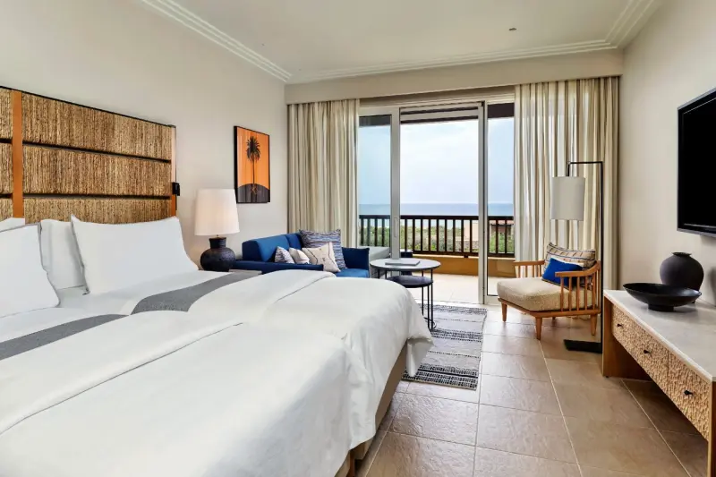 Garden View Infinity Pool Room
