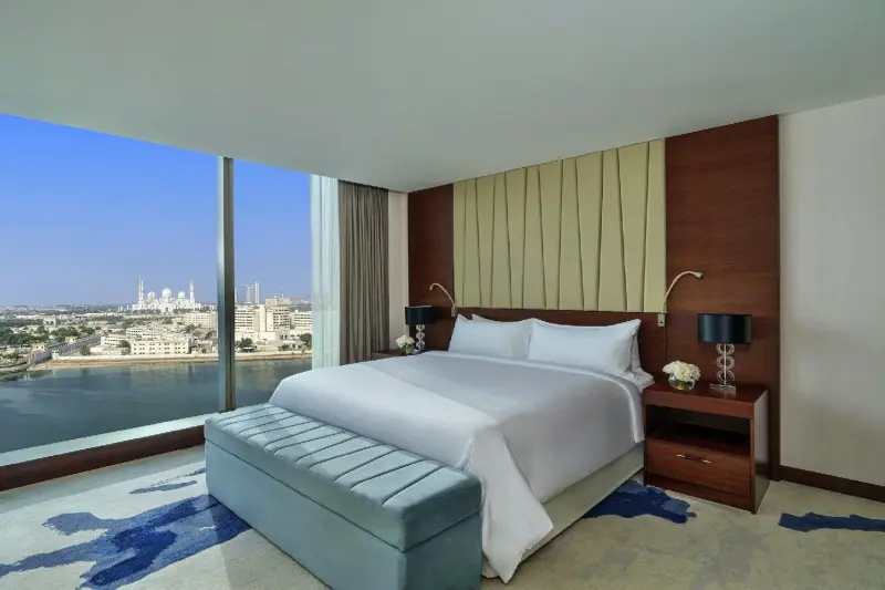 Junior Creek View Suite