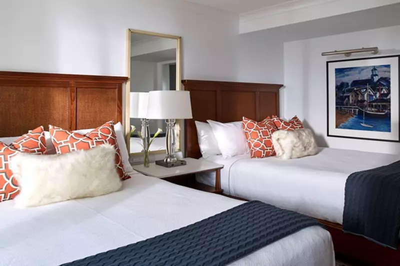 Cove Suite