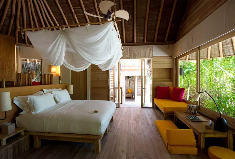 Lagoon Beach Villa