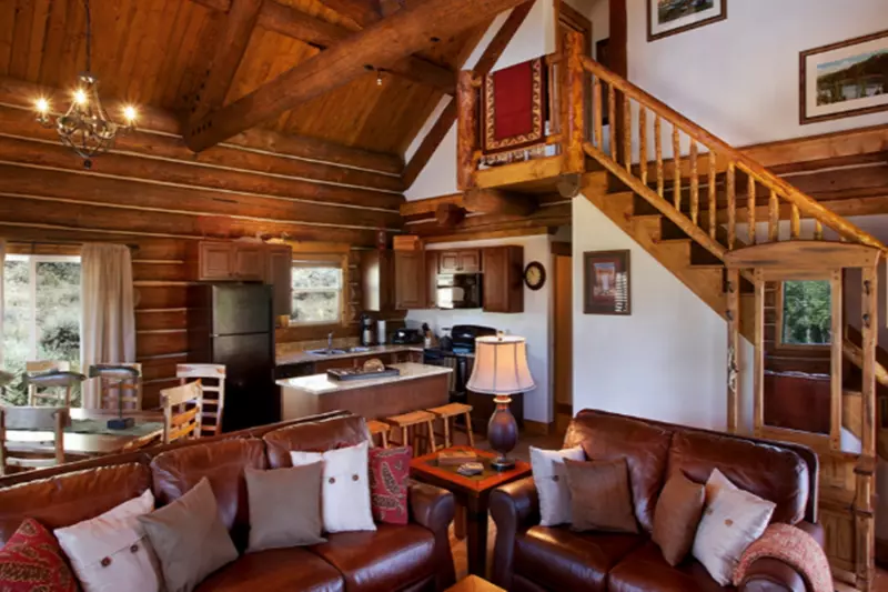 2 Bedroom Gameview Cabin 