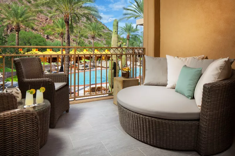 Canyon Room
