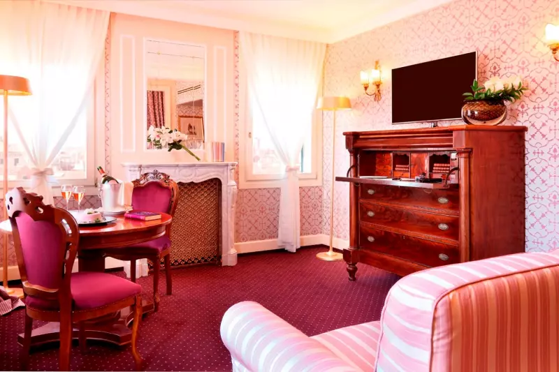 Panoramic Terrace Suite