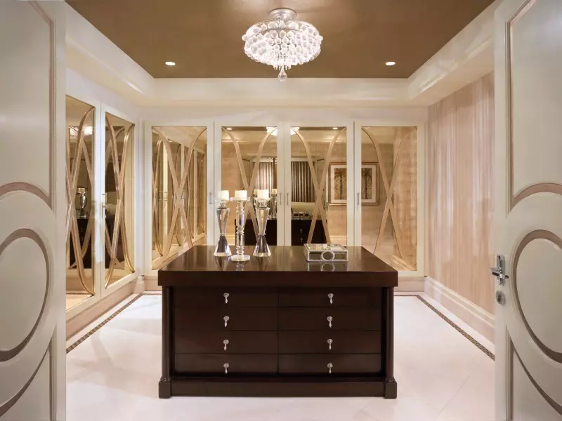2 Bedroom Royal Suite 