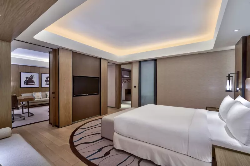 Premier Bay View Club Suite