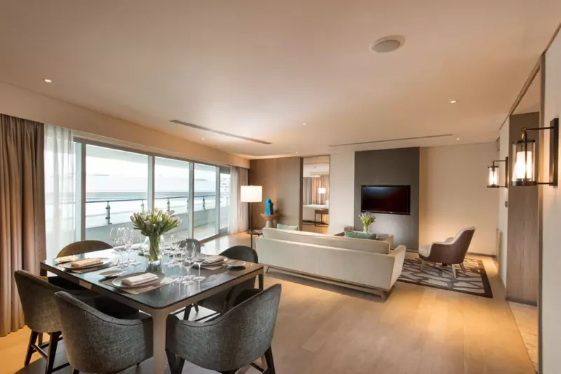 2 Bedroom Ambassador Bay View Suite