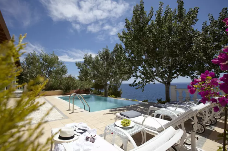 4 Bedroom White Villa 