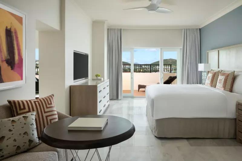Club Oceanfront Suite