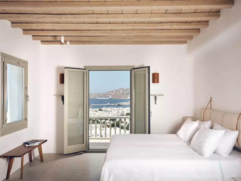 Hilltop Sea View Suite