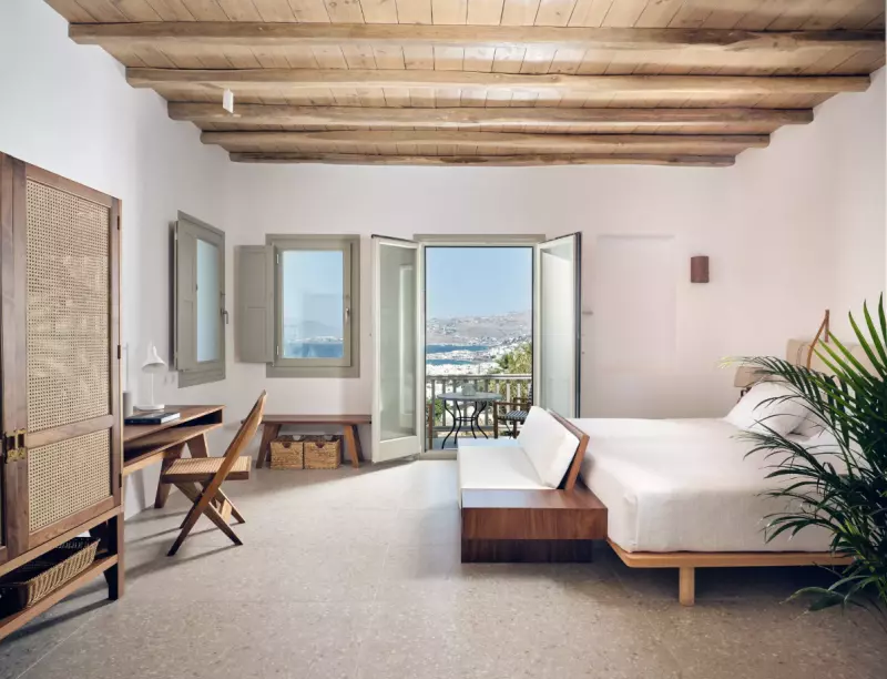 Hilltop Superior Sea View Jacuzzi Room