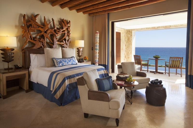 Junior Ocean View Pool Suite