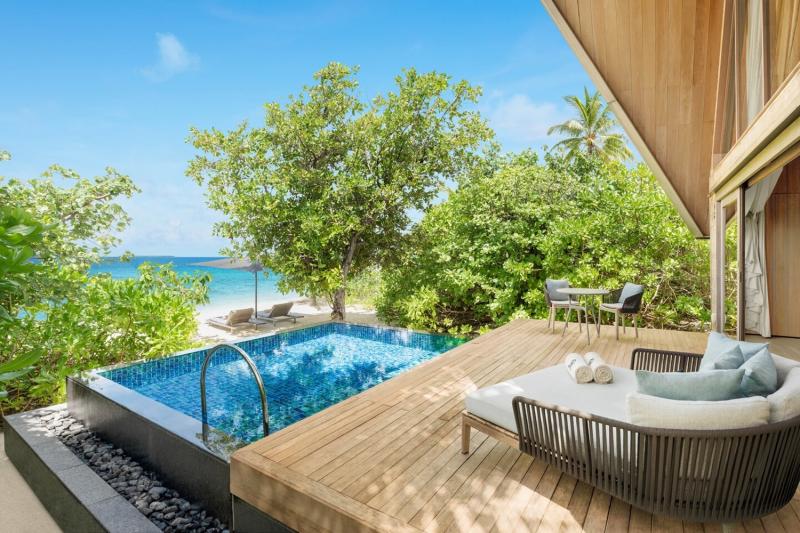 Beachfront Pool Villa
